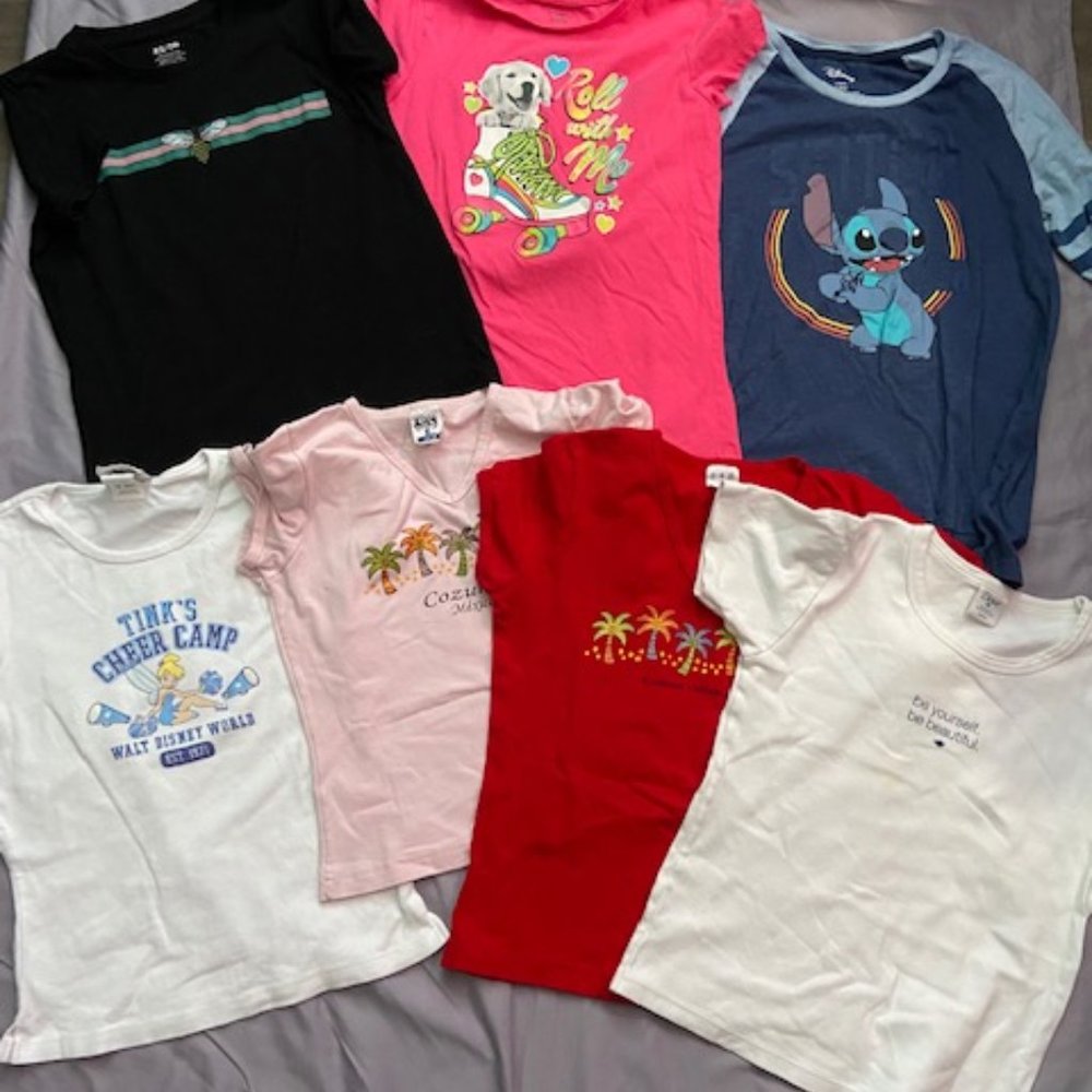Bundle of 7 Various T-shirts Size XS-M